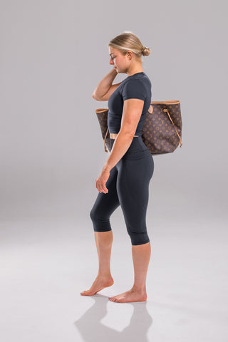 Stride Capri Tight w pockets - Black
