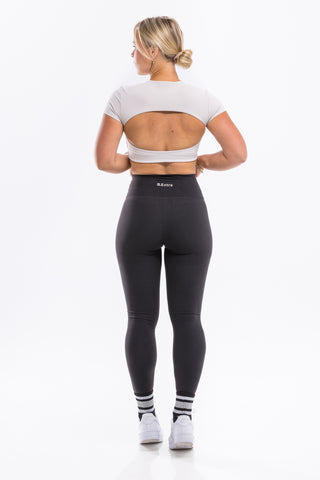 Adapt Top - Grey-White