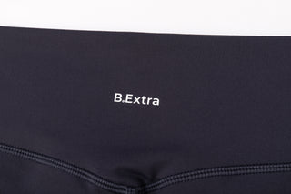 Curve Sculpt Short - Blackberry